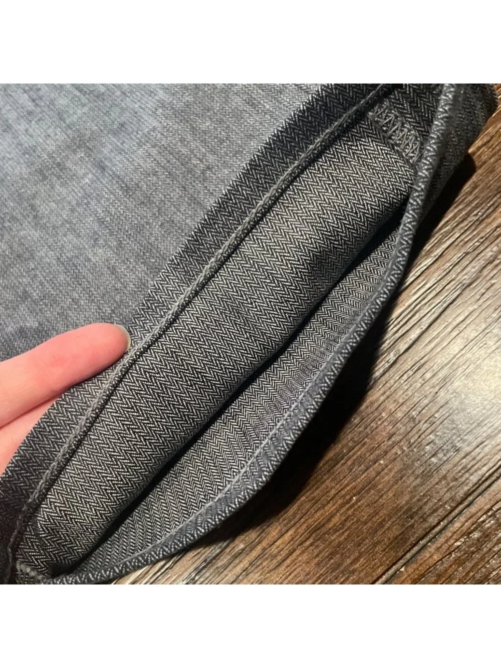 AG Matchbox Slim Straight Pant 32x34.5 Navy Gray Herringbone Office Work Stretch